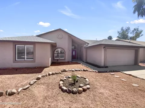 2511 W Camino De La Caterva, Tucson, AZ 85742