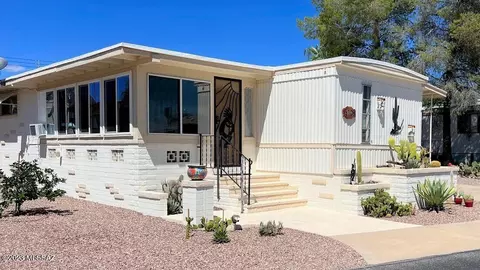 5708 W Rocking Cir St, Tucson, AZ 85713