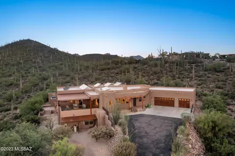 741 N Leutea Dr, Tucson, AZ 85745