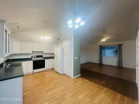 624 E Santa Fe Cir, Benson, AZ 85602 photo 8
