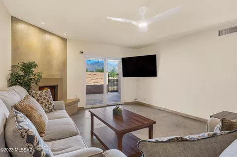4247 E Allison Rd, Tucson, AZ 85712 photo 2