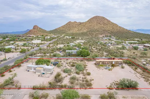4080 W Tetakusim Rd, Tucson, AZ 85746