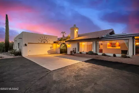 830 W Placita De La Cotonia, Green Valley, AZ 85622