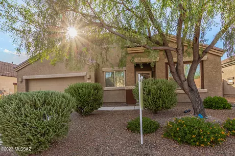 9957 N Crook Ln, Tucson, AZ 85742