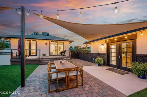 2001 Elm St, Tucson, AZ 85719
