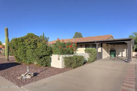 301 S Abrego Dr, Green Valley, AZ 85614