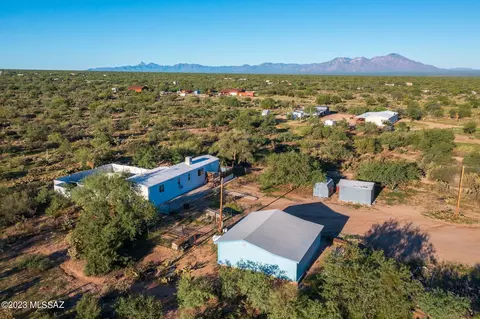 14665 W Raindance Rd, Tucson, AZ 85736