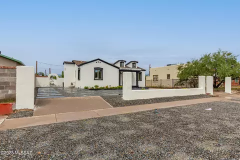 2109 E 10th St, Tucson, AZ 85719 photo 4