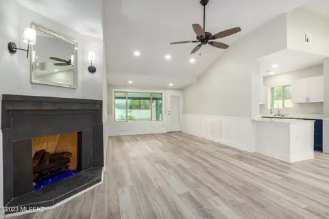 2109 E 10th St, Tucson, AZ 85719 photo 9