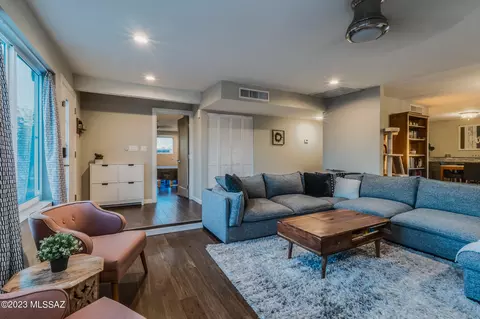 8411 E Baker St, Tucson, AZ 85710 photo 7