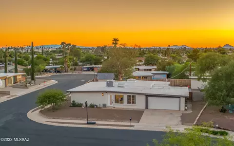 8411 E Baker St, Tucson, AZ 85710 photo 2
