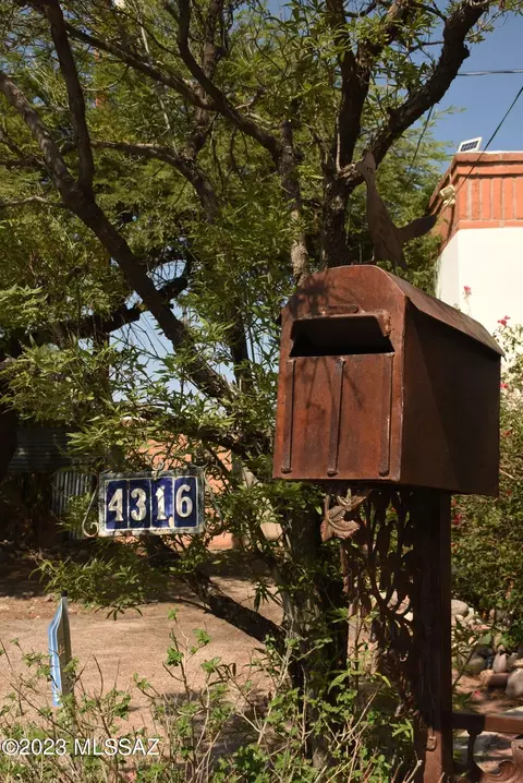 4316 S 6th Ave, Tucson, AZ 85741