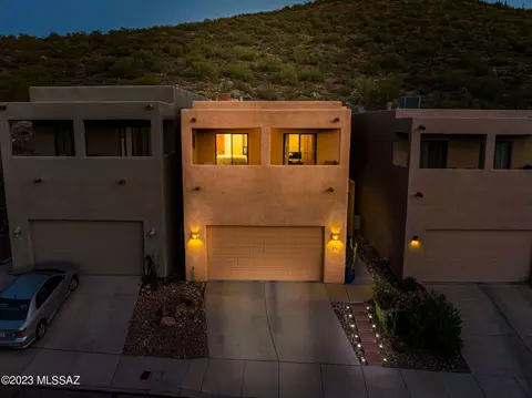 531 S Stephanie Loop, Tucson, AZ 85745
