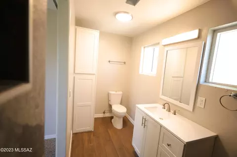 5751 E 28th St, Tucson, AZ 85711 photo 10