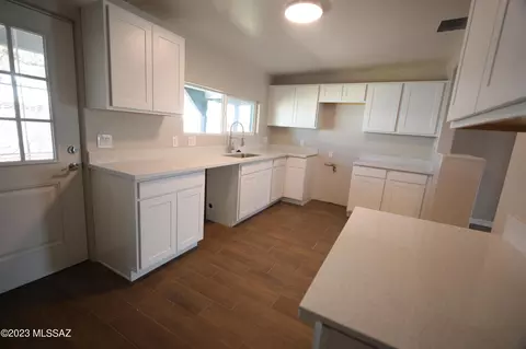 5751 E 28th St, Tucson, AZ 85711 photo 22