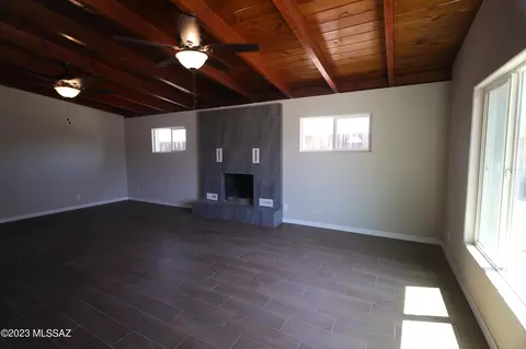 5751 E 28th St, Tucson, AZ 85711 photo 5