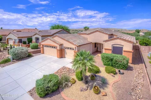 932 W Mountain Stone Dr, Green Valley, AZ 85614