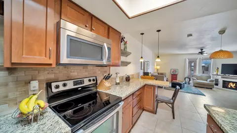 419 N Calle De Lumbre, Green Valley, AZ 85614