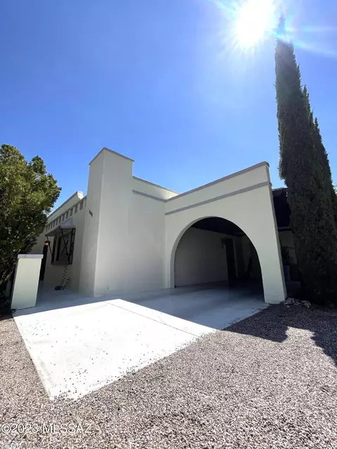 125 W Paseo Tesoro, Green Valley, AZ 85614