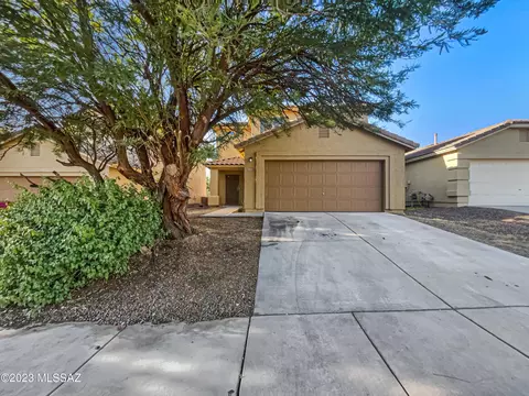 723 W Ash Ridge Dr, Green Valley, AZ 85614