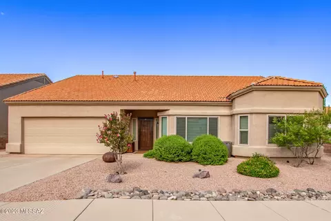 10657 E Barclay Park Loop, Tucson, AZ 85748