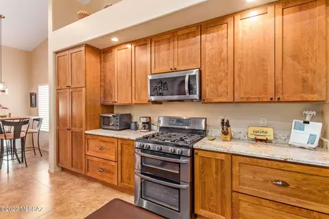 10657 E Barclay Park Loop, Tucson, AZ 85748 photo 11