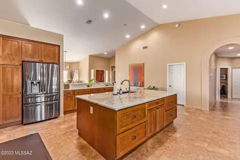 10657 E Barclay Park Loop, Tucson, AZ 85748 photo 12