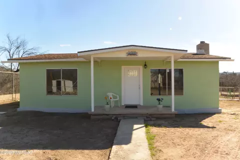 4253 N Welton St, Winkelman, AZ 85192