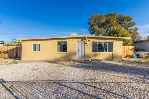 4541 E 32nd St, Tucson, AZ 85711 photo 2