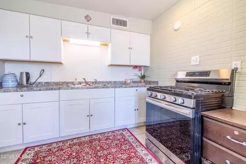 4541 E 32nd St, Tucson, AZ 85711 photo 4