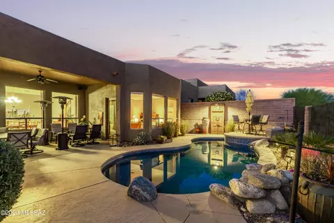 12512 N Fallen Shadows Dr, Marana, AZ 85658