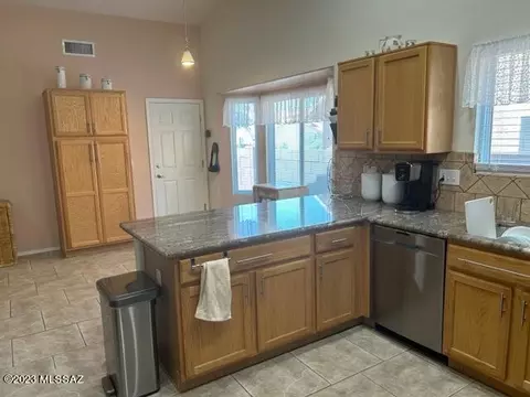 9779 E Paseo San Ardo, Tucson, AZ 85747 photo 6