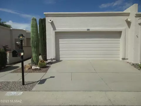 972 W Calle De Emilia, Green Valley, AZ 85614
