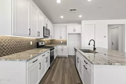10605 W Whitehall Dr, Marana, AZ 85653