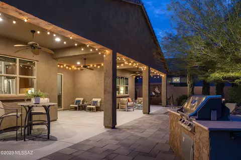 5904 W Yuma Mine Cir, Tucson, AZ 85743
