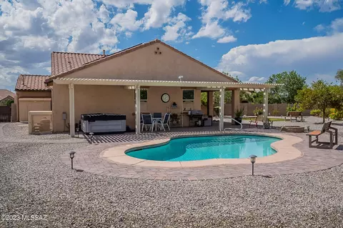 12532 N Green Oak Dr, Marana, AZ 85653