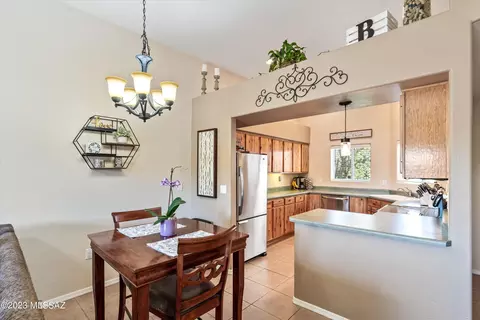 8784 E Kenyon Terrace Dr, Tucson, AZ 85710