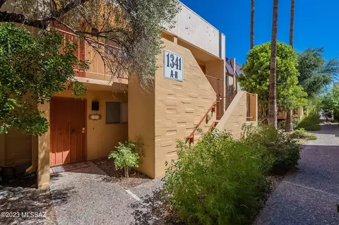 1341 E Fort Lowell Rd #F, Tucson, AZ 85719