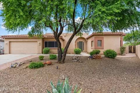 13309 N Booming Dr, Oro Valley, AZ 85755