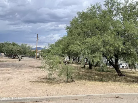 375 E 3rd St #15, Benson, AZ 85602 photo 2