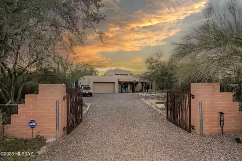8125 N Placita Sur Oeste, Tucson, AZ 85741