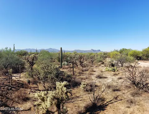4701 W Flying Diamond Dr, Tucson, AZ 85742