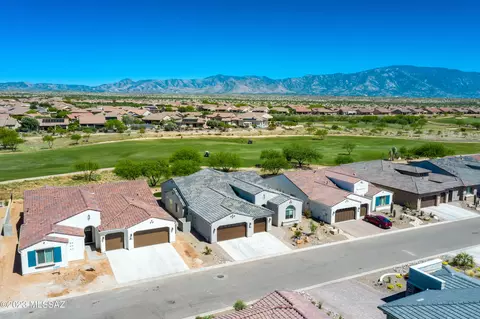 32185 S Cattle Trl, Oracle, AZ 85623