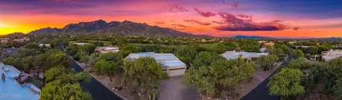 6160 N Via Presilla, Tucson, AZ 85718