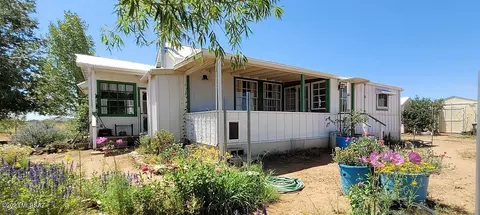 6679 E Chiricahua Dr, Pearce, AZ 85625