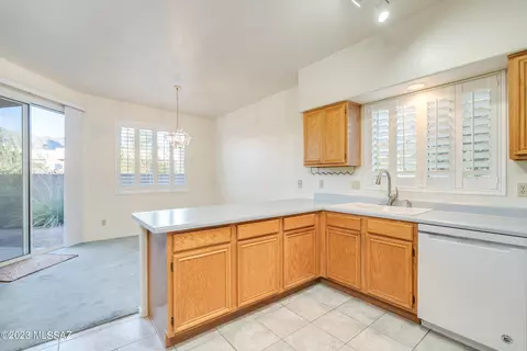 573 E Covered Wagon Dr, Tucson, AZ 85704 photo 10