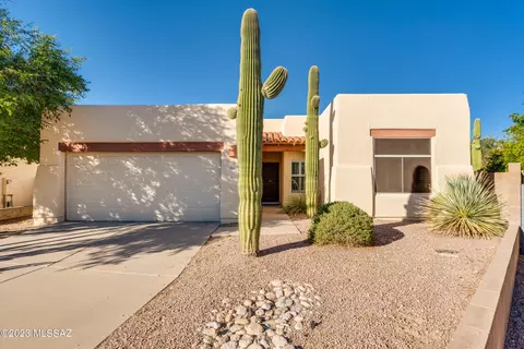 573 E Covered Wagon Dr, Tucson, AZ 85704 photo 3