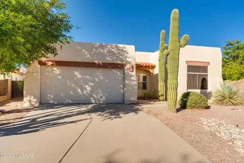573 E Covered Wagon Dr, Tucson, AZ 85704 photo 2