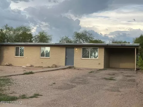 4839 S Calle Pilar, Tucson, AZ 85714