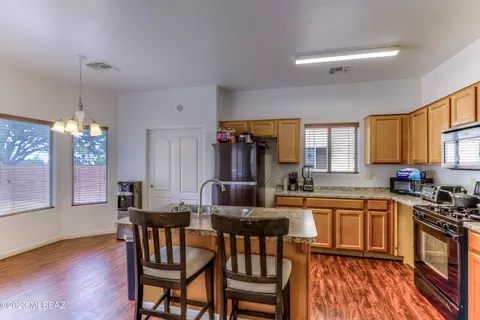 7916 S Baja Stone Ave, Tucson, AZ 85756